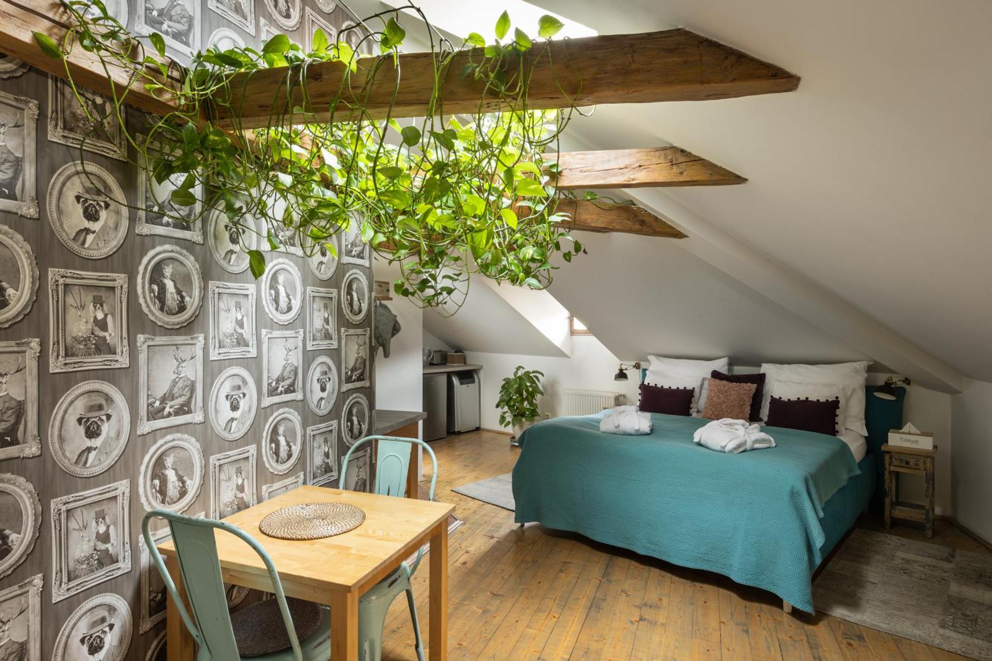Bohemian Chic 2 Bedroom 2 Bathroom Loft With Hanging Chair Prag Eksteriør billede