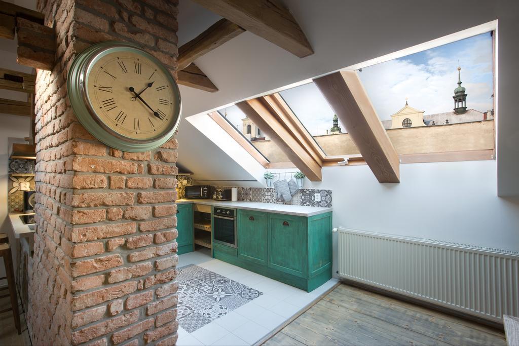 Bohemian Chic 2 Bedroom 2 Bathroom Loft With Hanging Chair Prag Eksteriør billede