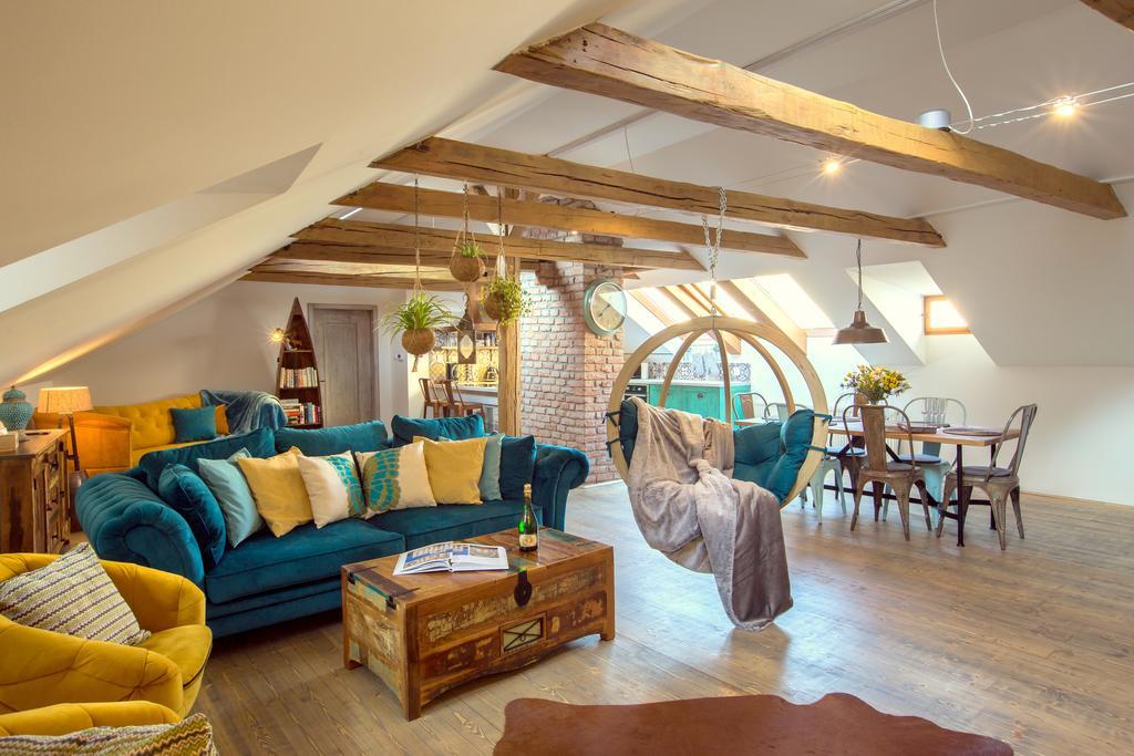 Bohemian Chic 2 Bedroom 2 Bathroom Loft With Hanging Chair Prag Eksteriør billede